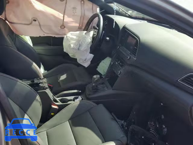 2017 HYUNDAI ELANTRA SP KMHD04LB4HU365965 image 4