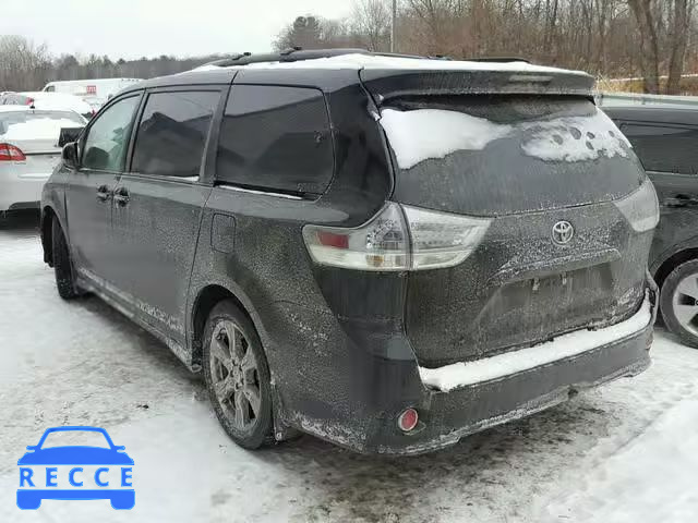 2017 TOYOTA SIENNA SE 5TDXZ3DC2HS851977 зображення 2