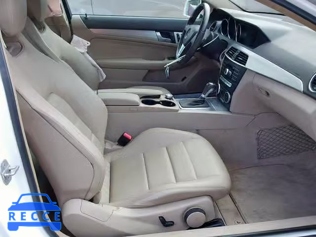 2013 MERCEDES-BENZ C 350 4MAT WDDGJ8JB5DG047084 зображення 4