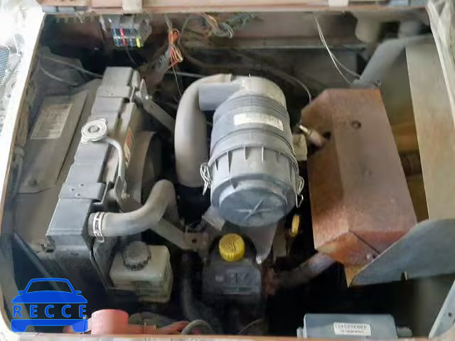 2010 ARGO 8X8 2DGHS0BA8ANP29824 image 6