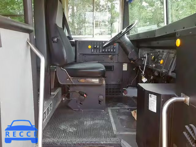 1998 INTERNATIONAL 3000 3800 1HVBBABL0WH538587 image 4