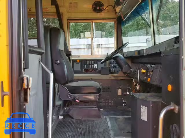 1999 INTERNATIONAL 3000 3800 1HVBBABL2XH682465 Bild 4