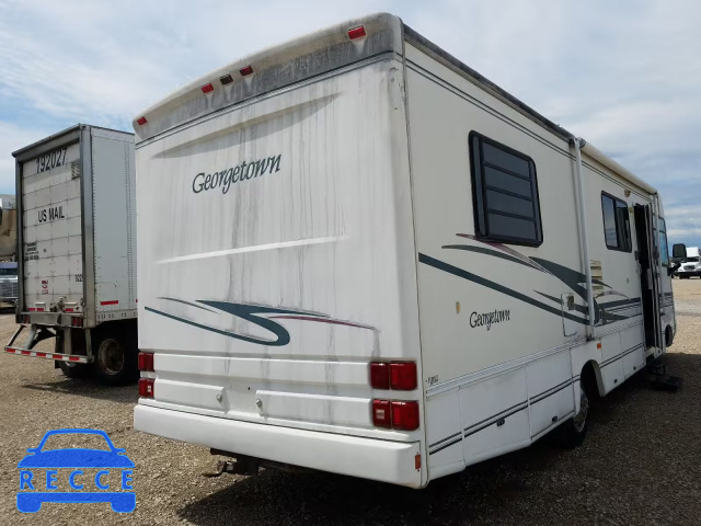 1998 CHEVROLET MOTORHOME 1GBLP37J4W3312312 image 3