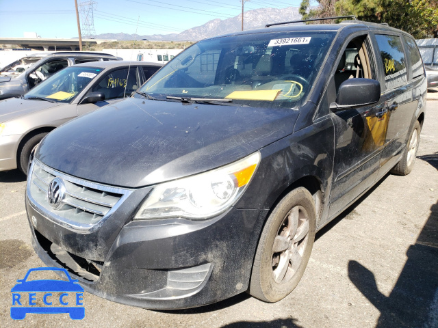 2011 VOLKSWAGEN ROUTAN SEL 2V4RW5DG0BR669880 Bild 1