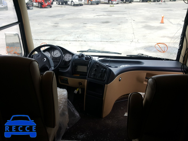 2011 FREIGHTLINER CHASSIS XC 4UZAB2BS3BCBE5103 image 4