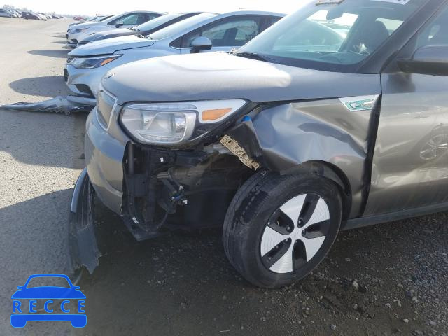 2017 KIA SOUL EV + KNDJP3AE1H7021082 Bild 8