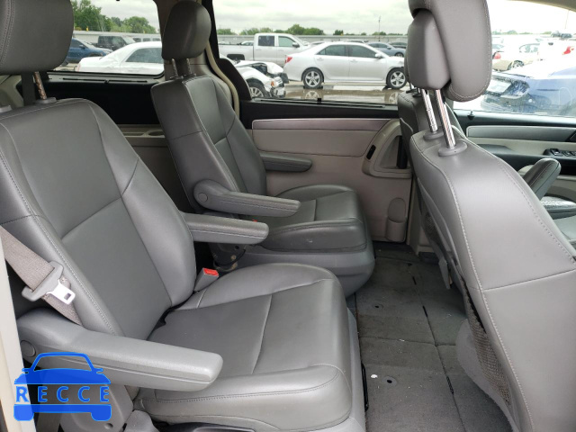 2014 VOLKSWAGEN ROUTAN SE 2C4RVABG5ER135111 зображення 5