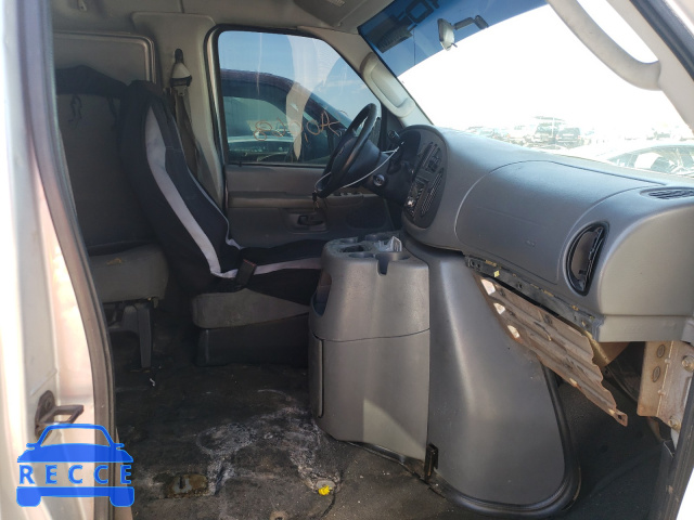 2005 FORD ECONO E150 1FTRE14W65HA20713 image 4