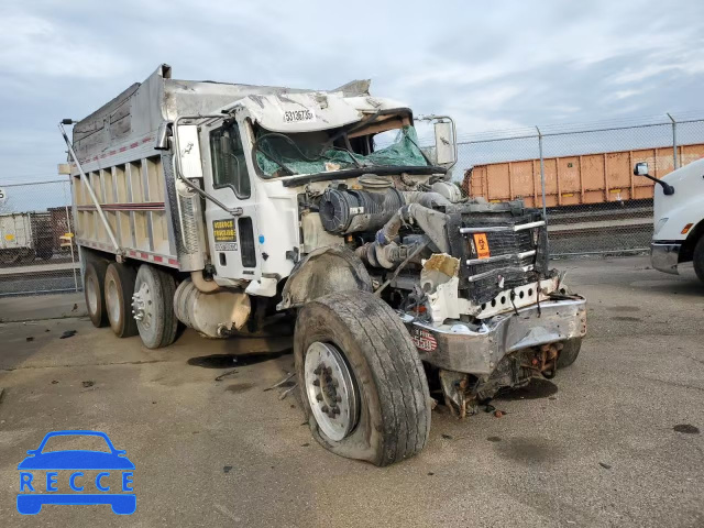 2006 MACK CV713 1M2AG11C06M030899 image 0