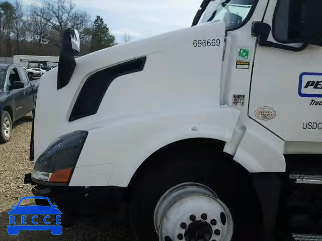 2015 VOLVO VNL 4V4NC9EH8FN186399 image 6