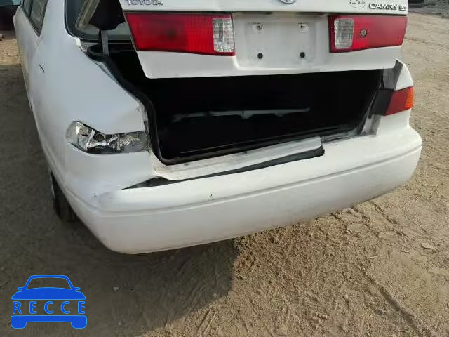 2001 TOYOTA CAMRY 4T1BG22K01U831096 image 8