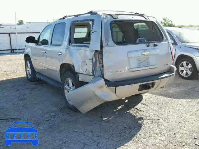 2009 CHEVROLET TAHOE LTZ 1GNFC33049R129082 Bild 2