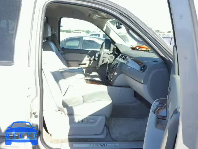 2009 CHEVROLET TAHOE LTZ 1GNFC33049R129082 image 4