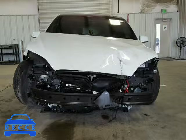 2016 TESLA MODEL X 5YJXCBE23GF012103 Bild 8