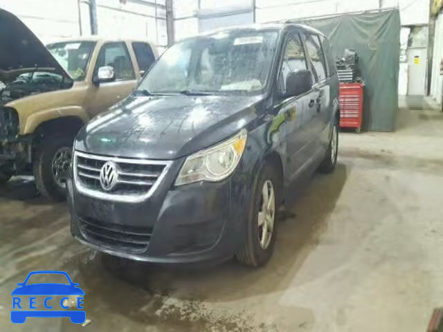 2011 VOLKSWAGEN ROUTAN SE 2V4RW3DG1BR766851 зображення 1