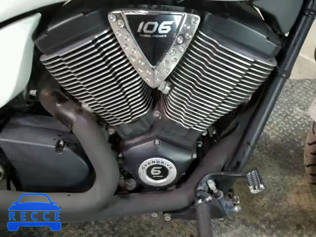 2010 VICTORY MOTORCYCLES HAMMER S 5VPHS36L5A3000867 image 4