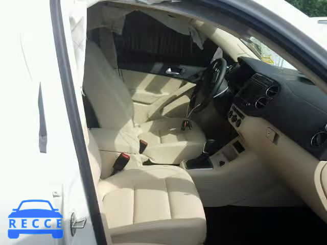 2017 VOLKSWAGEN TIGUAN S WVGBV7AX1HK000163 image 4