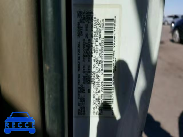 2000 TOYOTA TUNDRA 5TBJN3213YS095331 image 9
