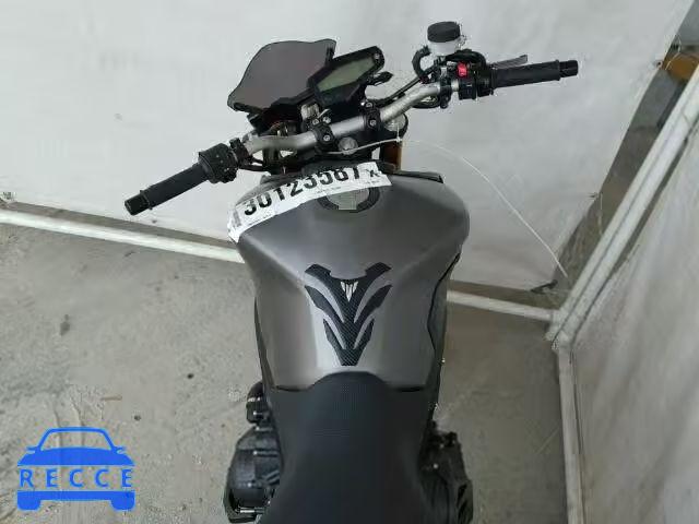 2015 YAMAHA FZ09 JYARN33E4FA007095 Bild 4