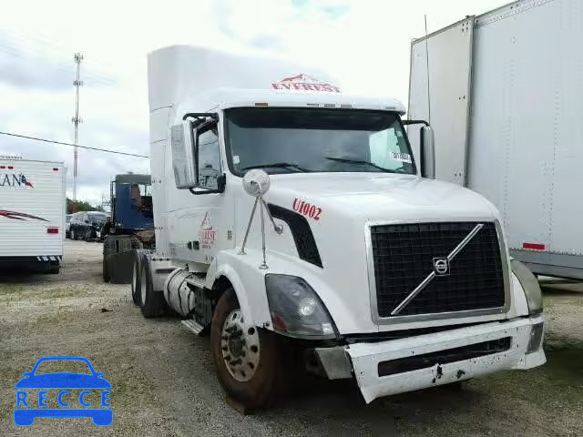 2009 VOLVO VNL 4V4NC9EJX9N272269 Bild 0