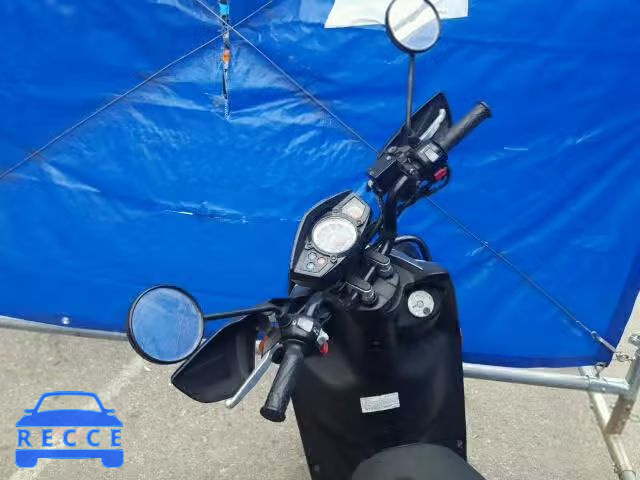 2015 YAMAHA YW125 RKRSE48Y0FA098373 Bild 4