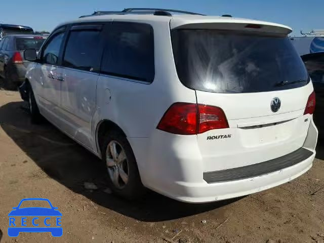 2010 VOLKSWAGEN ROUTAN SEL 2V4RW6DX5AR189273 image 2