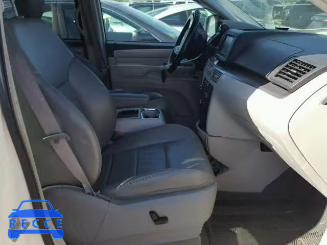 2010 VOLKSWAGEN ROUTAN SEL 2V4RW6DX5AR189273 Bild 4