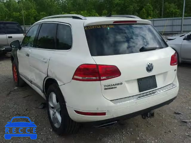 2011 VOLKSWAGEN TOUAREG TD WVGFK9BP8BD007238 image 2