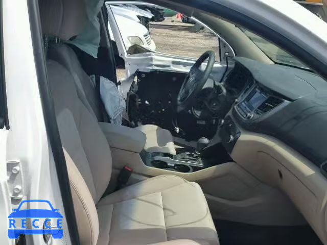 2017 HYUNDAI TUCSON SE KM8J23A40HU337544 image 4