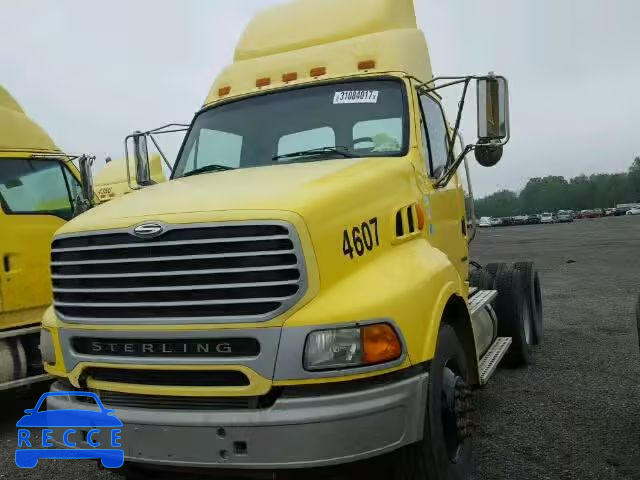 2004 STERLING TRUCK AT9500 2FWJA3CV64AM31852 Bild 1