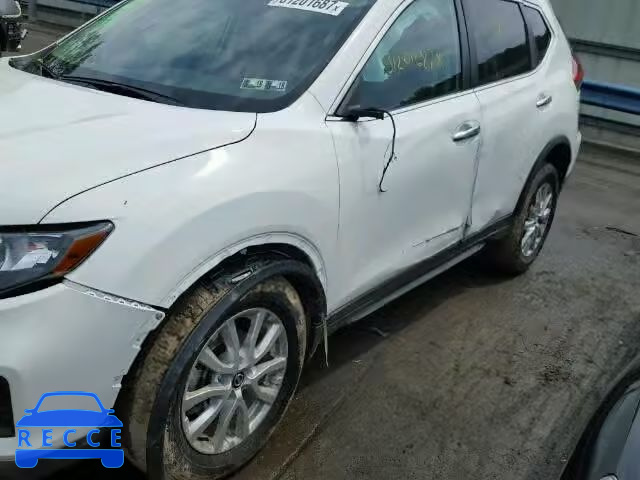 2017 NISSAN ROGUE SV 5N1AT2MVXHC826860 зображення 8