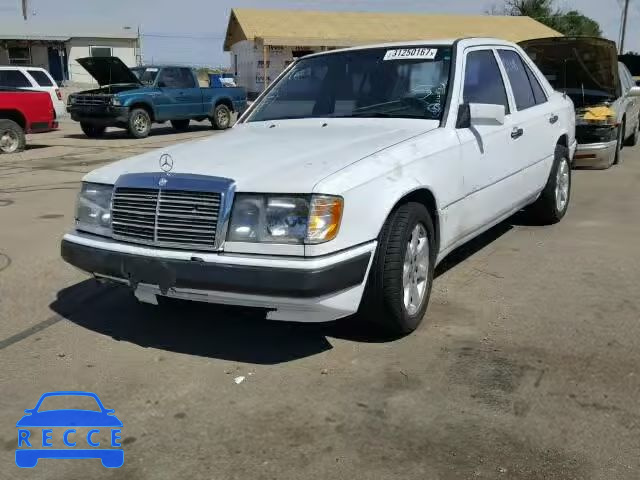 1992 MERCEDES-BENZ 400E WDBEA34E1NB658611 Bild 1