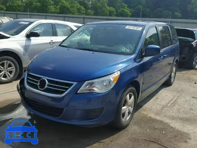 2010 VOLKSWAGEN ROUTAN SEL 2V4RW5DX5AR230978 Bild 1