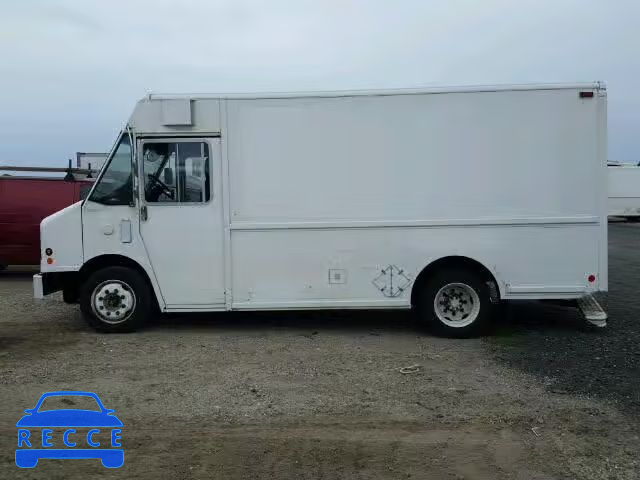 2001 FREIGHTLINER M LINE WAL 4UZAANBW81CJ22150 Bild 9