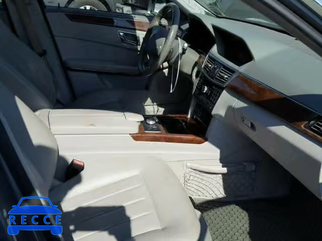 2010 MERCEDES-BENZ E550 WDDHF7CB8AA246979 image 4
