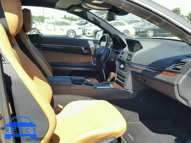 2011 MERCEDES-BENZ E550 WDDKK7CFXBF040782 image 4