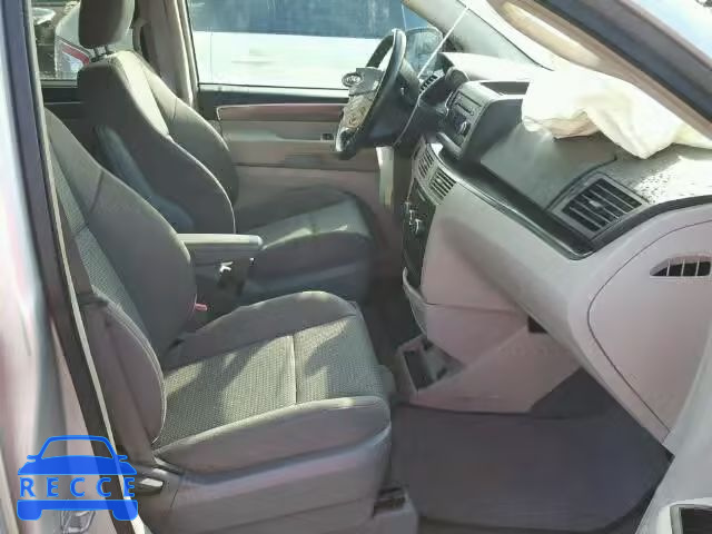 2009 VOLKSWAGEN ROUTAN S 2V8HW44119R594861 image 4