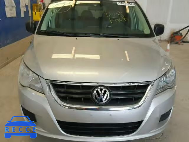 2009 VOLKSWAGEN ROUTAN S 2V8HW44159R558980 image 8