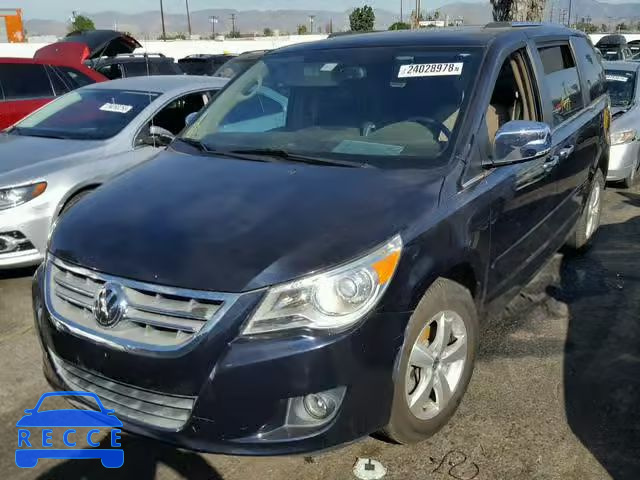 2011 VOLKSWAGEN ROUTAN SEL 2V4RW6DG6BR645847 image 1