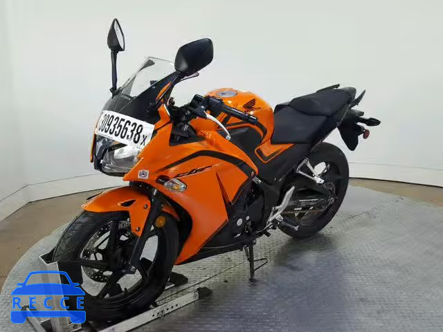 2016 HONDA CBR300 R MLHNC5103G5201359 Bild 3