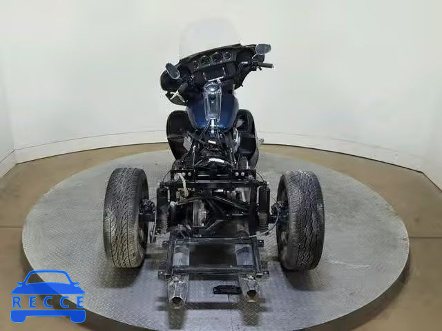 2016 HARLEY-DAVIDSON FLHTCUTG T 1HD1MAL1XGB854395 image 8