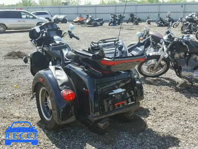 2016 HARLEY-DAVIDSON FLHTCUTG T 1HD1MAL18GB861376 Bild 2