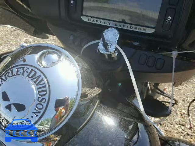 2016 HARLEY-DAVIDSON FLHTCUTG T 1HD1MAL18GB861376 Bild 4