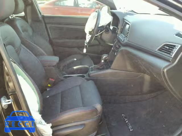 2018 HYUNDAI ELANTRA SP KMHD04LB6JU513166 image 4