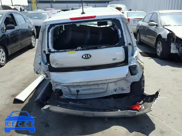 2016 KIA SOUL EV KNDJX3AE9G7007686 Bild 8