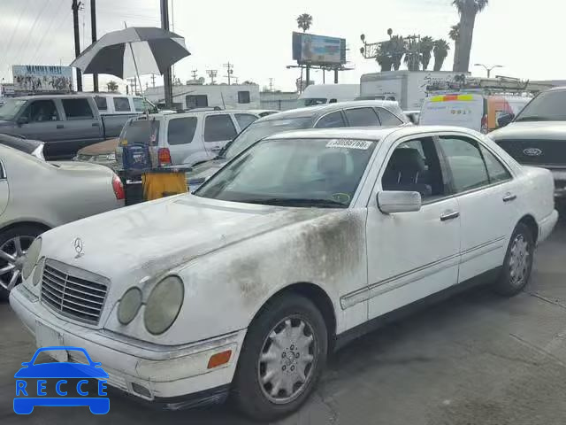 1998 MERCEDES-BENZ E 320 4MAT WDBJF82FXWX004347 image 1