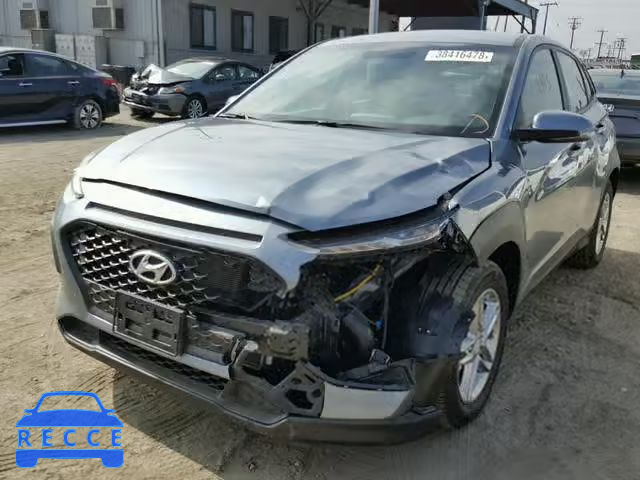 2018 HYUNDAI KONA SE KM8K12AA2JU080562 Bild 1