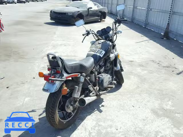 1983 HONDA VF750 C JH2RC0714DM108480 Bild 3