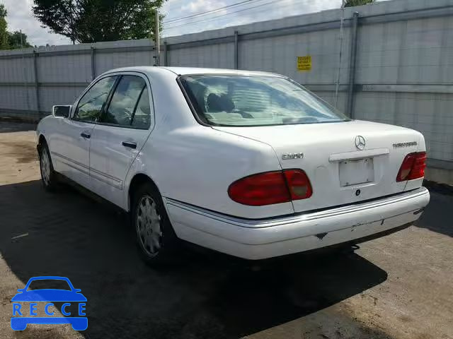 1999 MERCEDES-BENZ E 300TD WDBJF25H0XA931985 image 2