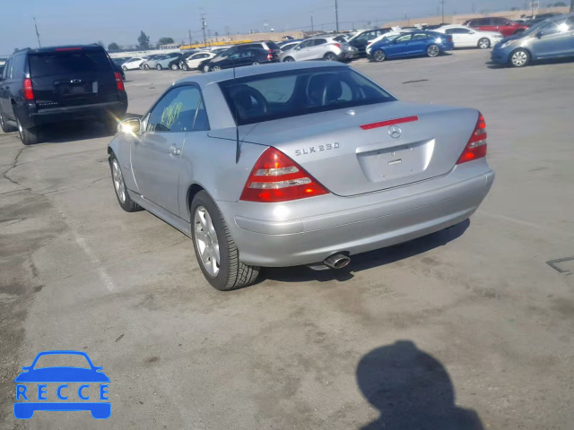 2002 MERCEDES-BENZ SLK 230 KO WDBKK49F32F258447 image 2